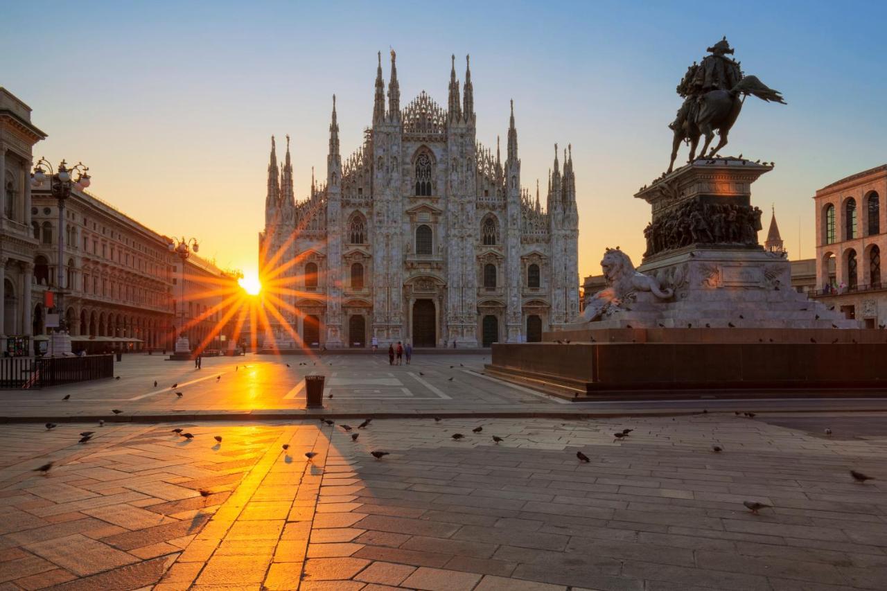 City Life House-Red San Siro & Duomo Apartment Milan Exterior photo